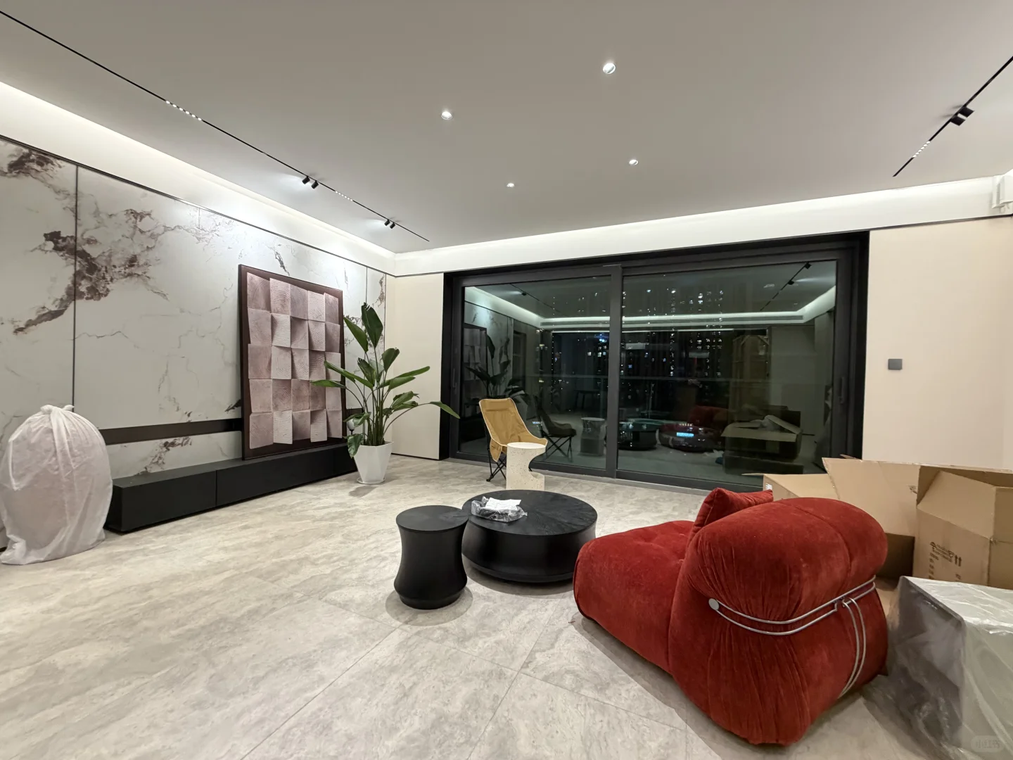 在太原滨河润府租套小姐姐都喜欢落地窗豪宅