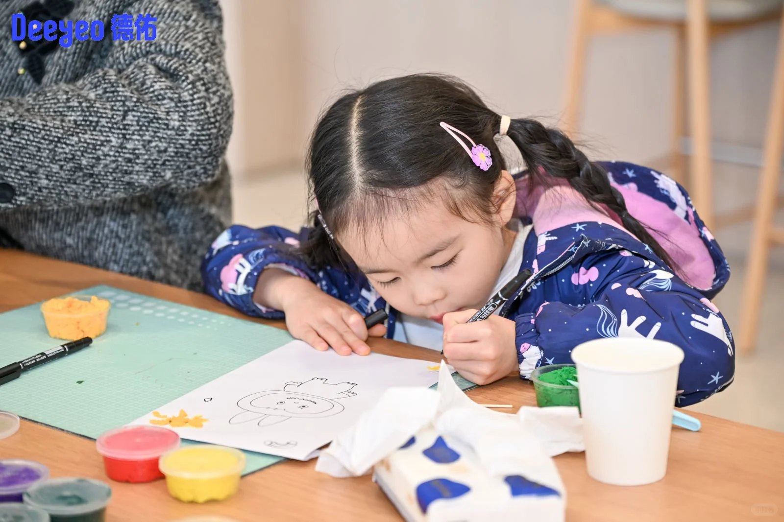 德佑×蔚来山西｜把柔软“融”进艺术里