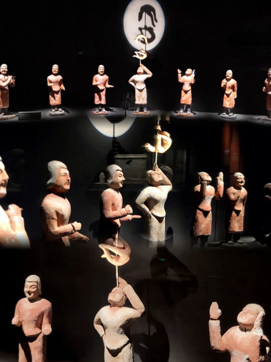 我在大同博物馆里“排兵布阵”