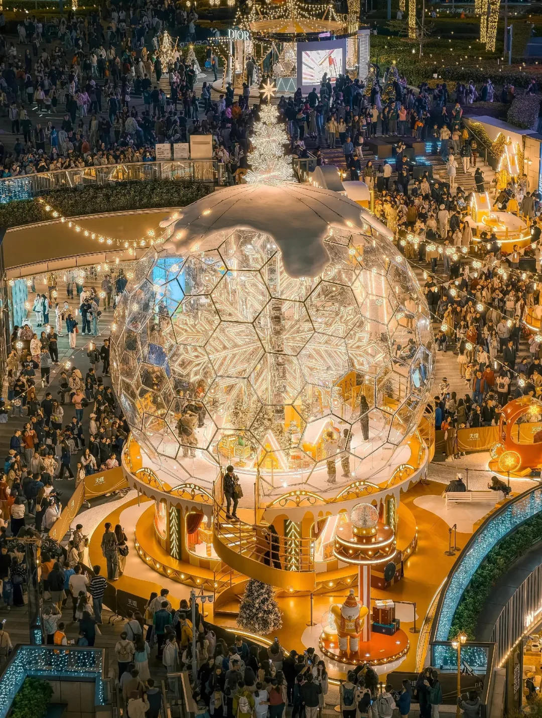 就说广东省长治市的圣诞氛围绝不绝！