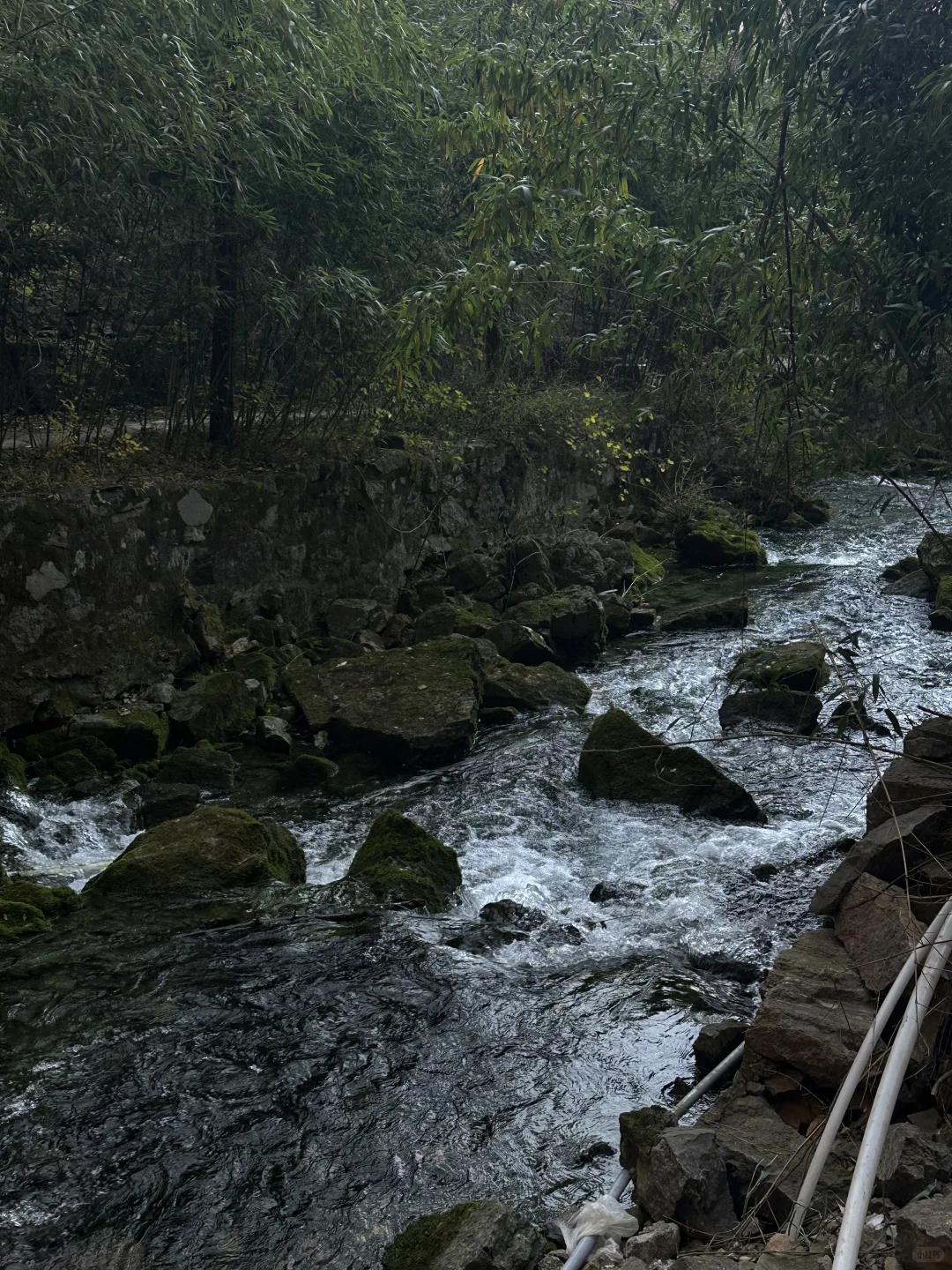 长治私藏秘境‼️停运景区里的天然瀑布小溪⛰️
