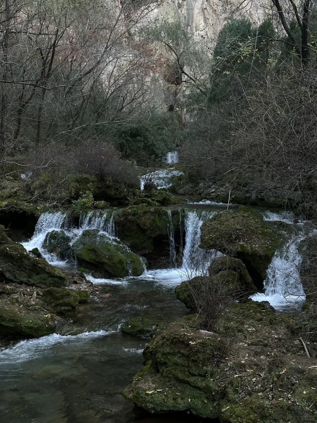长治私藏秘境‼️停运景区里的天然瀑布小溪⛰️