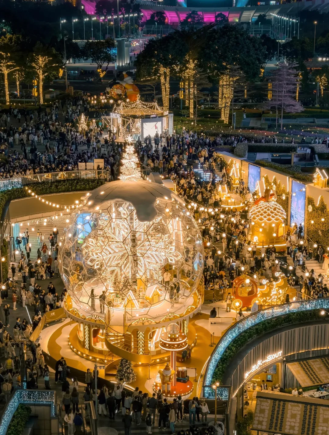 就说广东省长治市的圣诞氛围绝不绝！