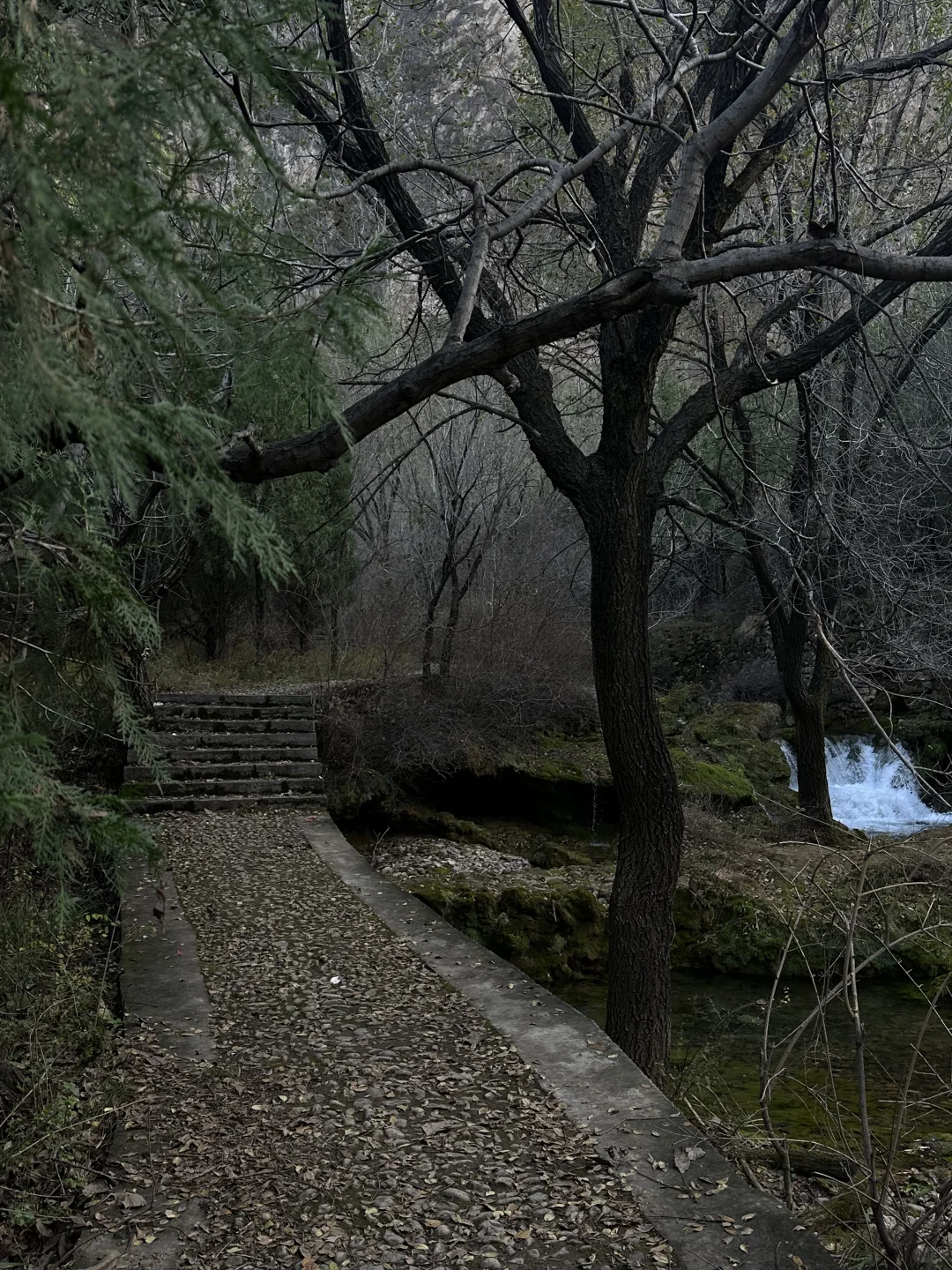 长治私藏秘境‼️停运景区里的天然瀑布小溪⛰️