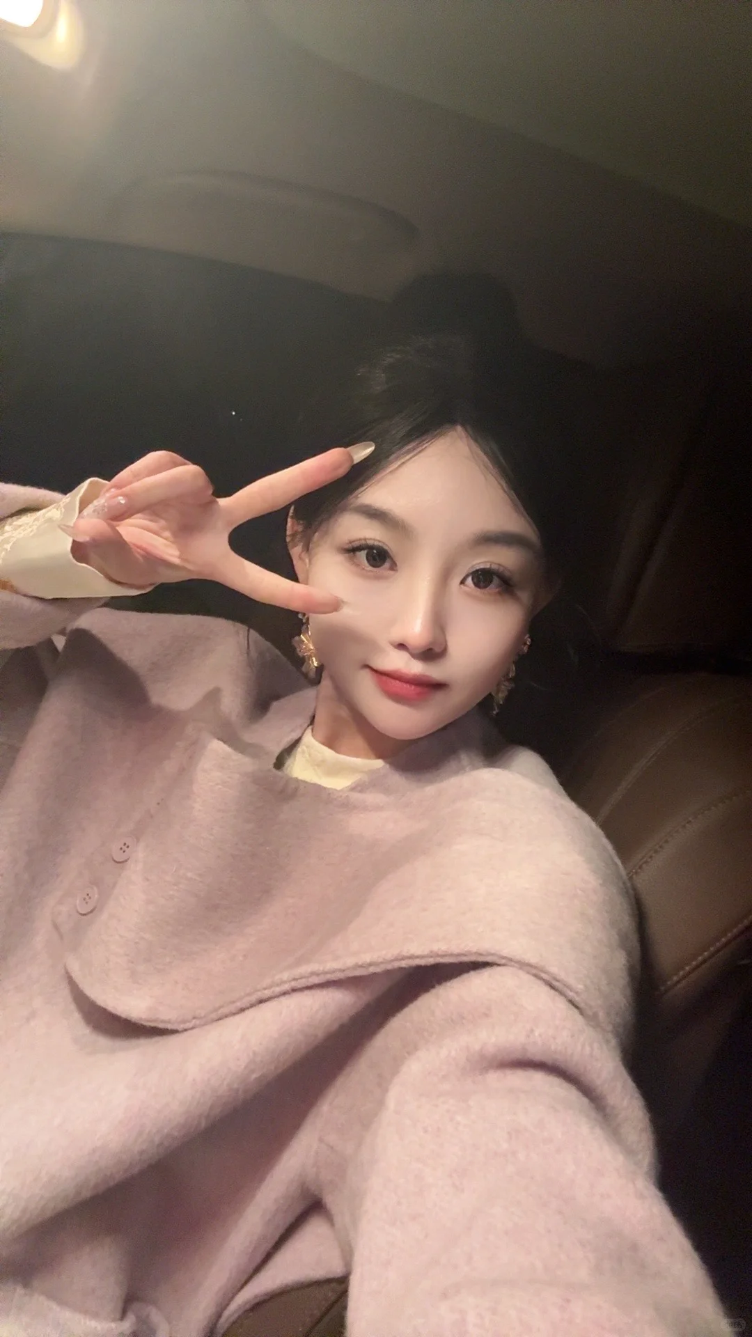 关于我➡️向后滑