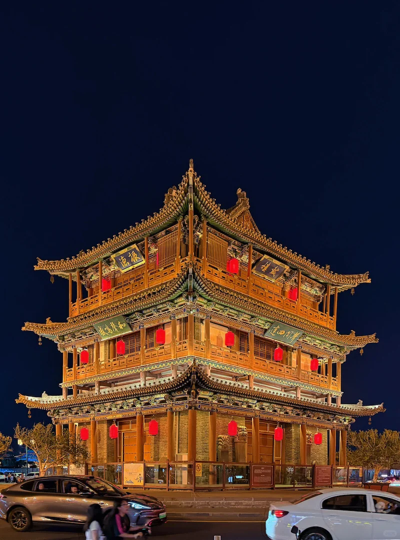 日落后的大同杀疯了❗️别浪费在古城的每一晚