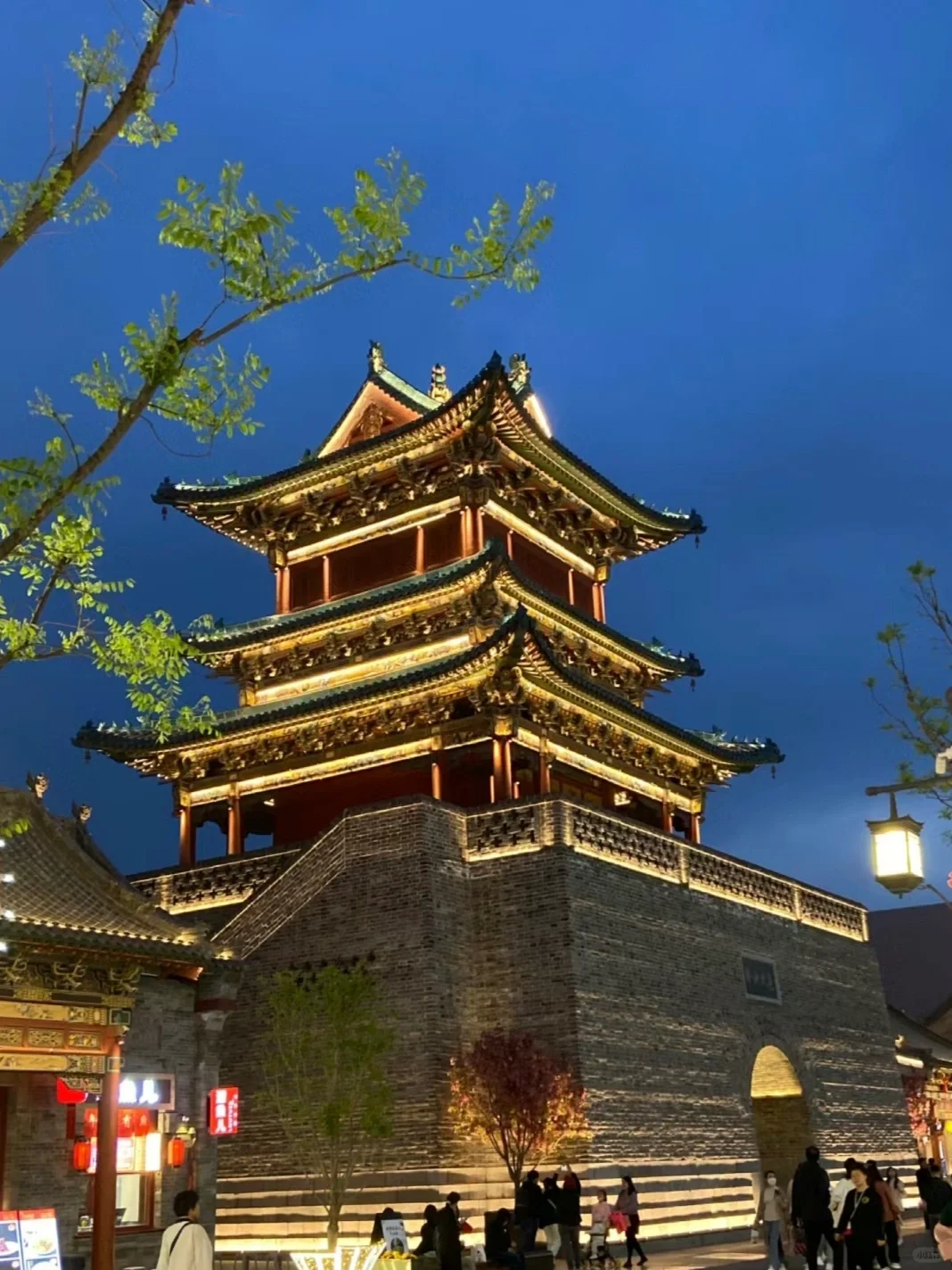 逛不腻的夜市｜太原柳巷人从众太好逛啦❗