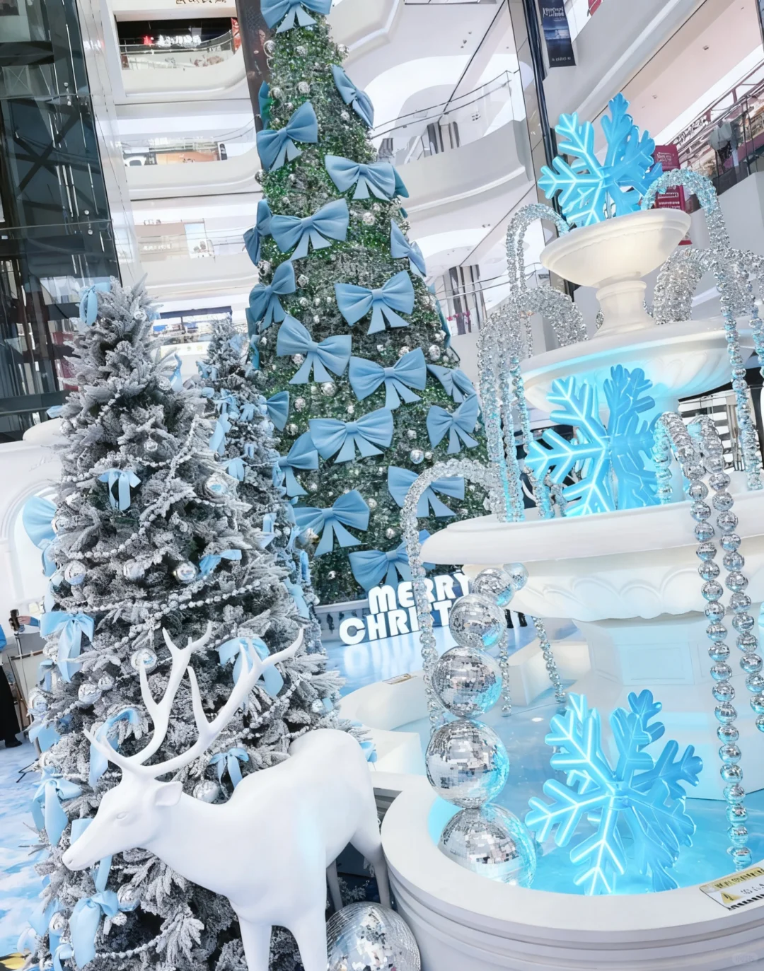 太原圣诞王炸打卡地！在北美新天地一层❄️
