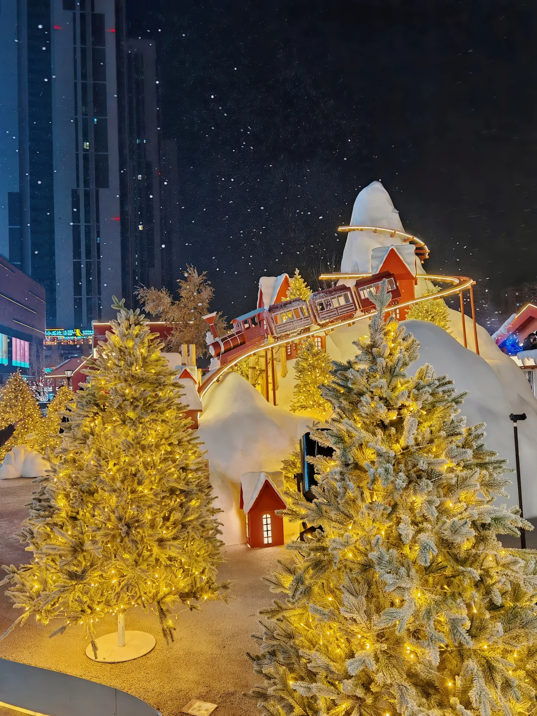 太原万象城的圣诞🎄飘雪❄️盛宴‼️氛围感绝了
