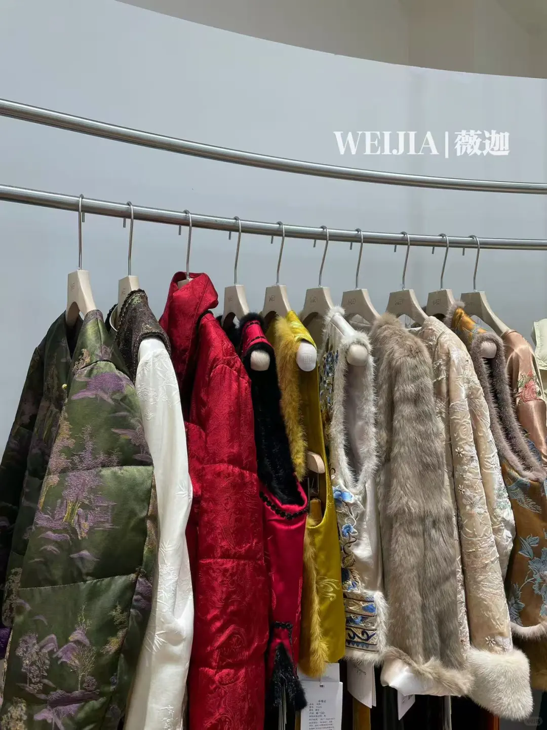 在长治开了一家6️⃣0️⃣0️⃣平的服装店！