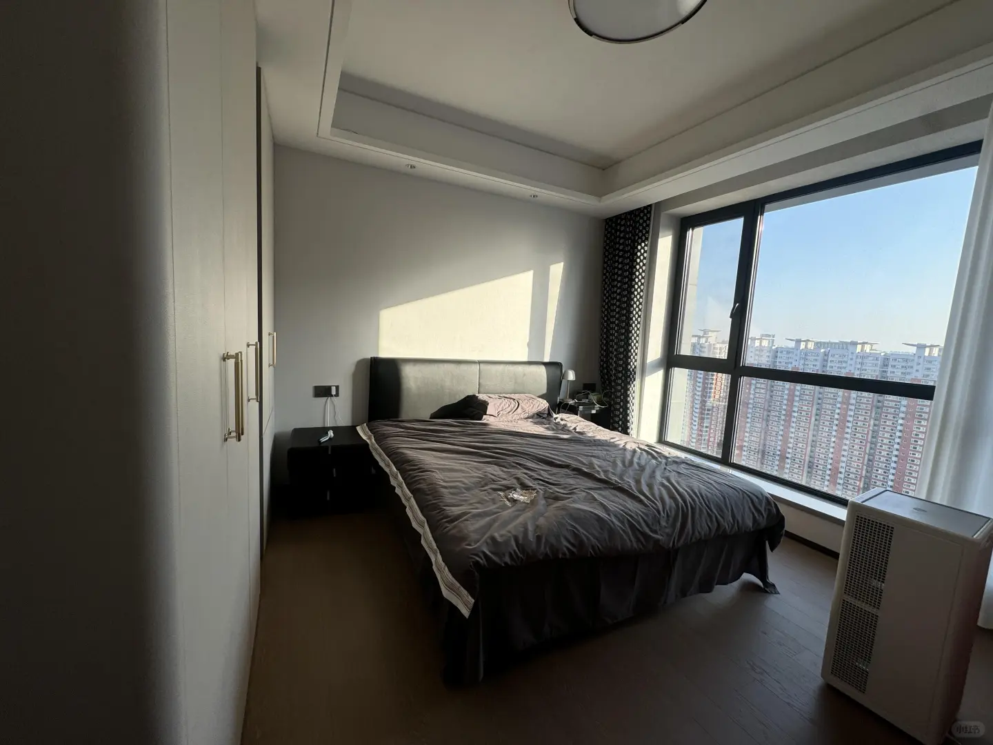 在太原万象城租套小姐姐都喜欢的网红落地窗