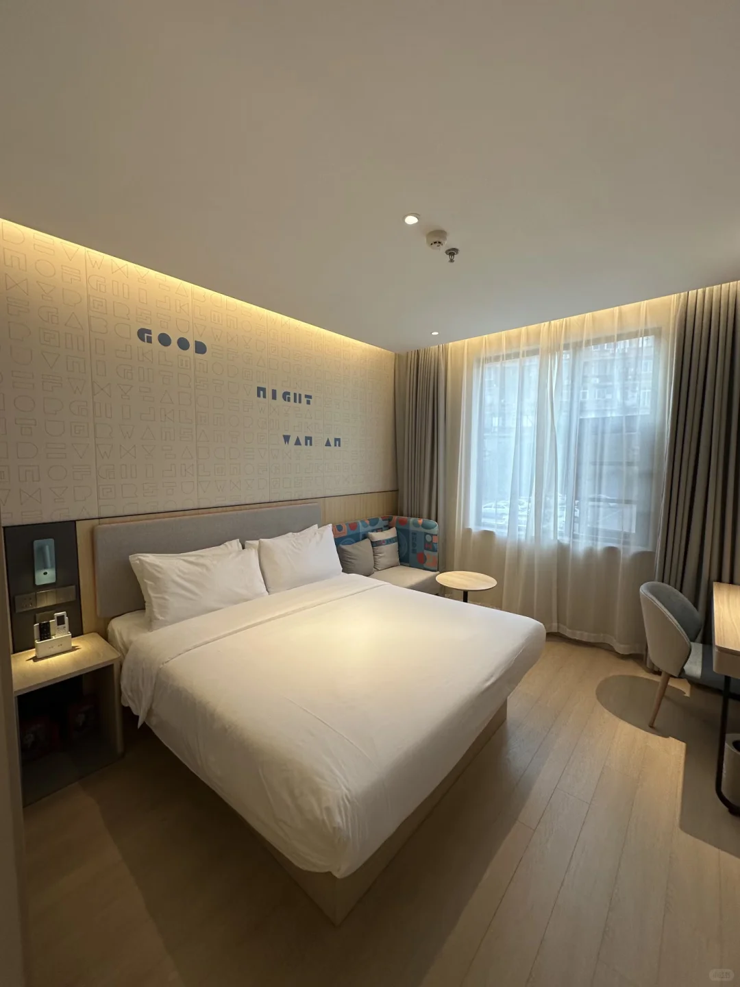 长治核心区住宿新发现：推开窗，就是上党门