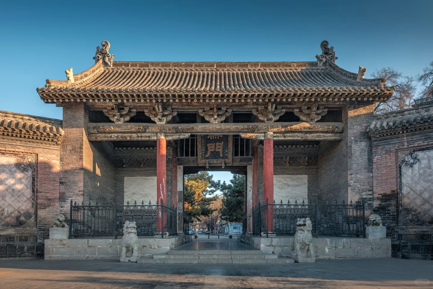 长治核心区住宿新发现：推开窗，就是上党门