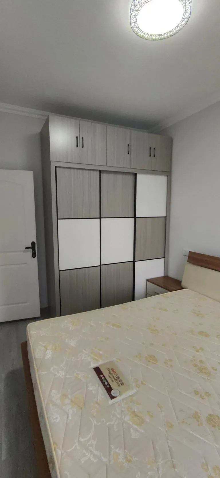 成都高新区套一房东直租长治南阳御龙府1900