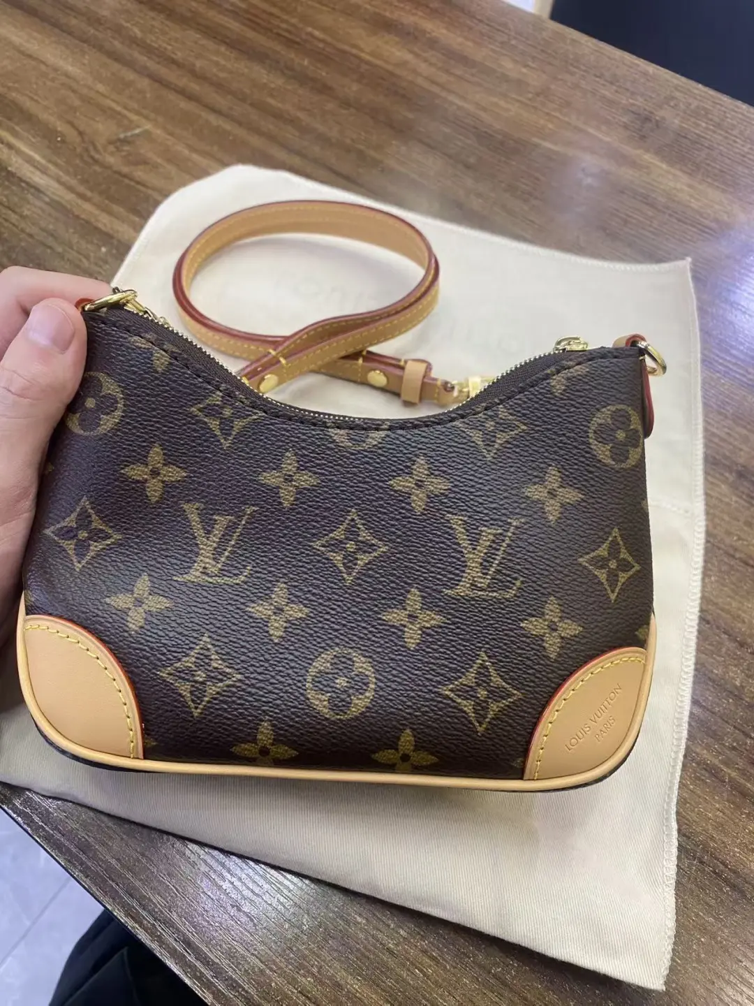 长治回收LV包包实拍，长治哪里回收LV包包