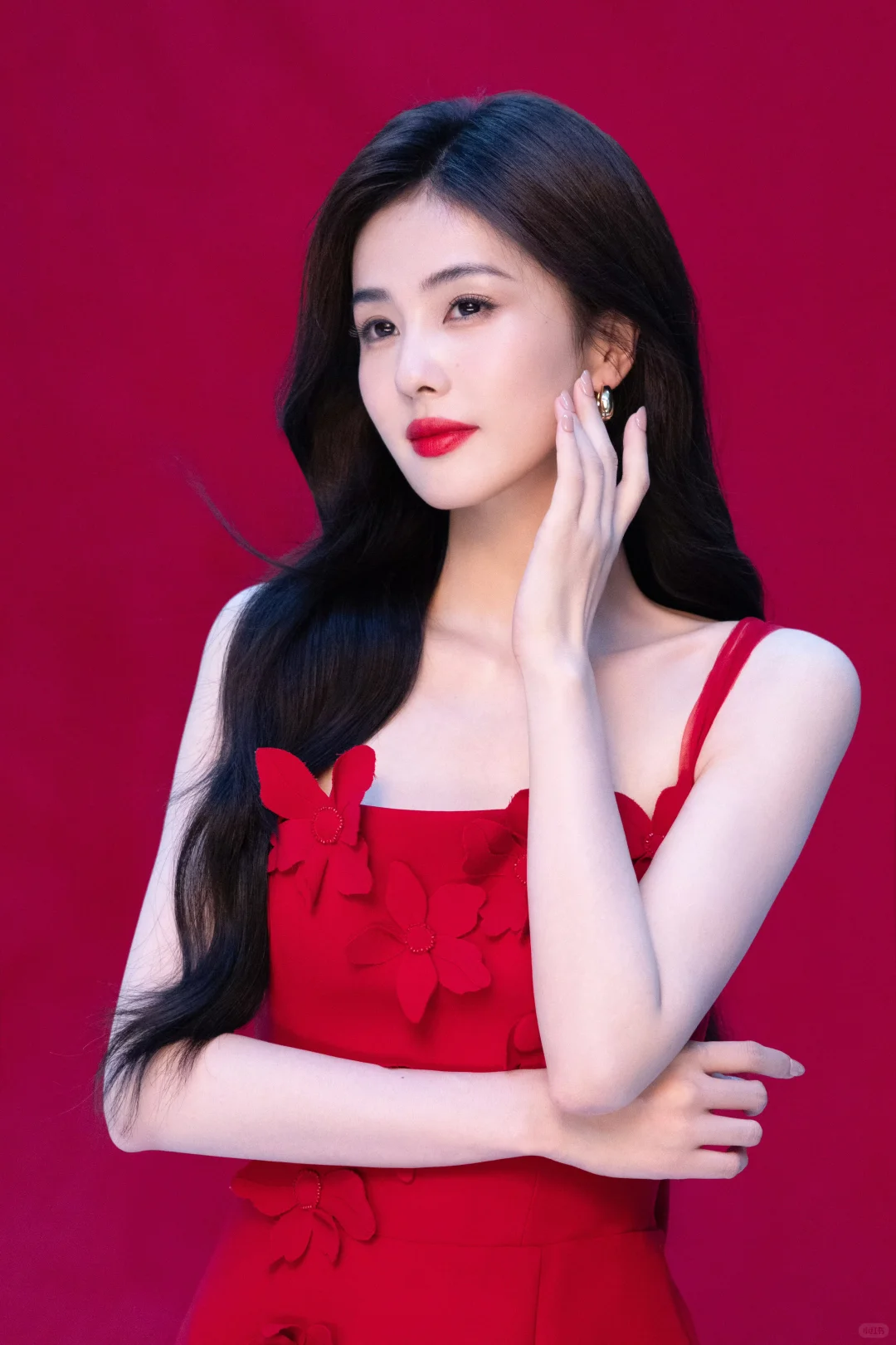 太原婚纱丨来穿白鹿同款的WHITE PRIVEE礼服