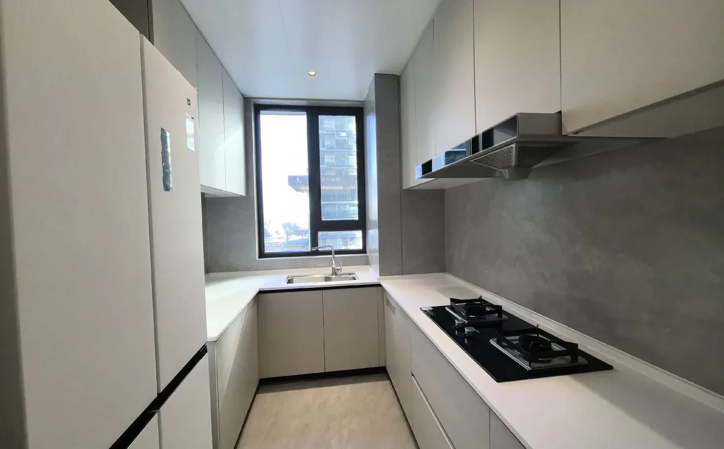 在太原万象城滨河润府租套现代轻奢的房子