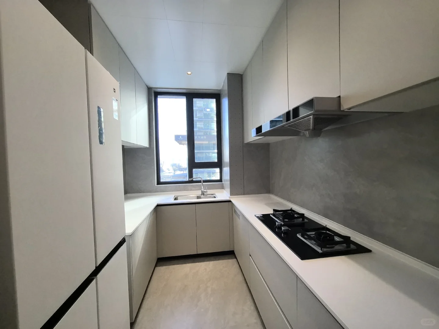 在太原万象城滨河润府租套现代轻奢的房子