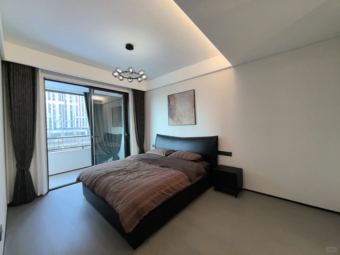 在太原万象城滨河润府租套现代轻奢的房子