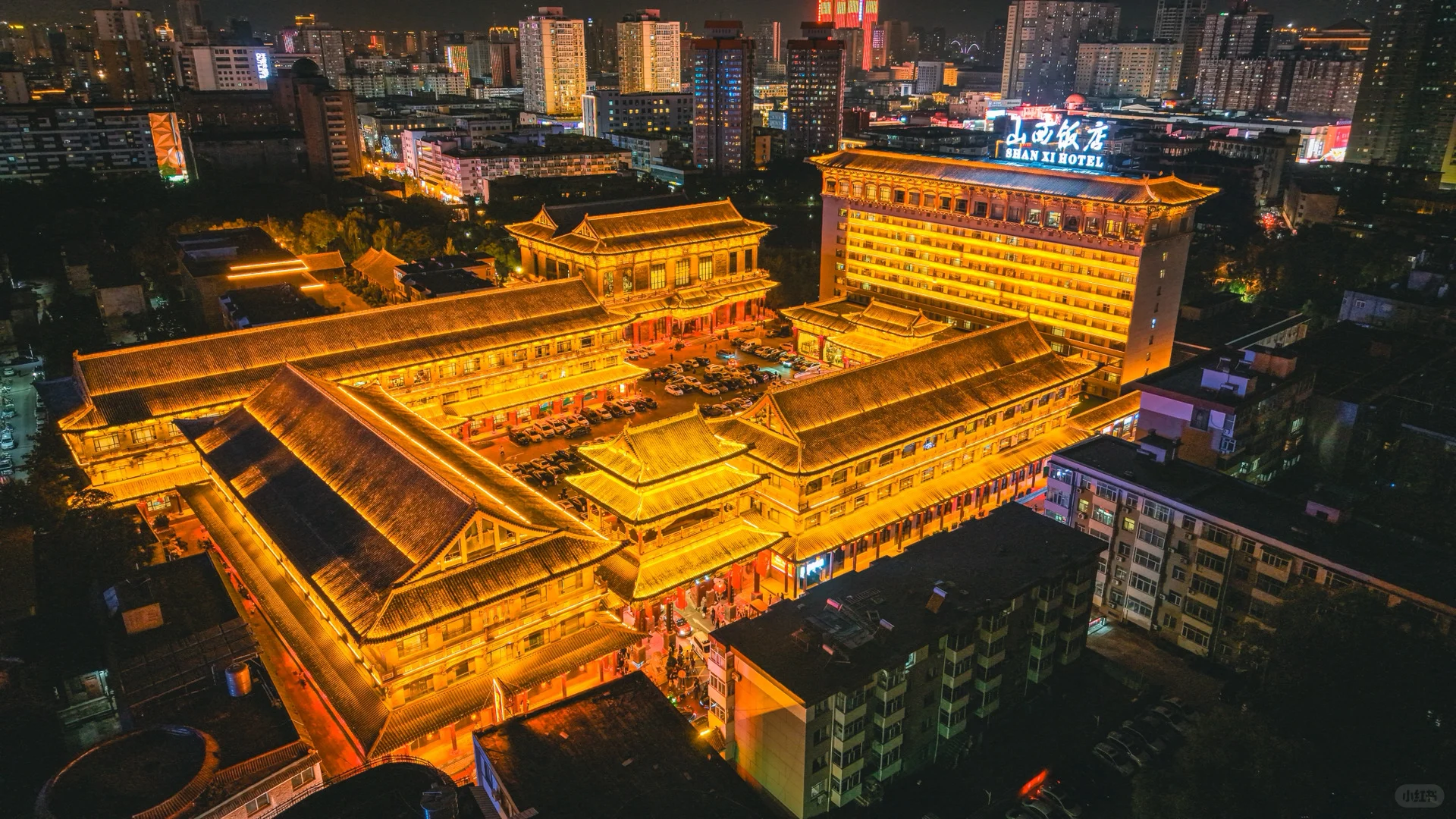 老祖宗严选审美🏮山西饭店夜景还是太权威了