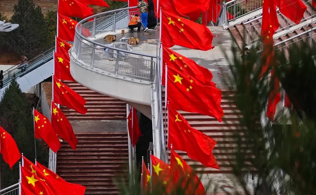 同志，磁场弱了就来这里！