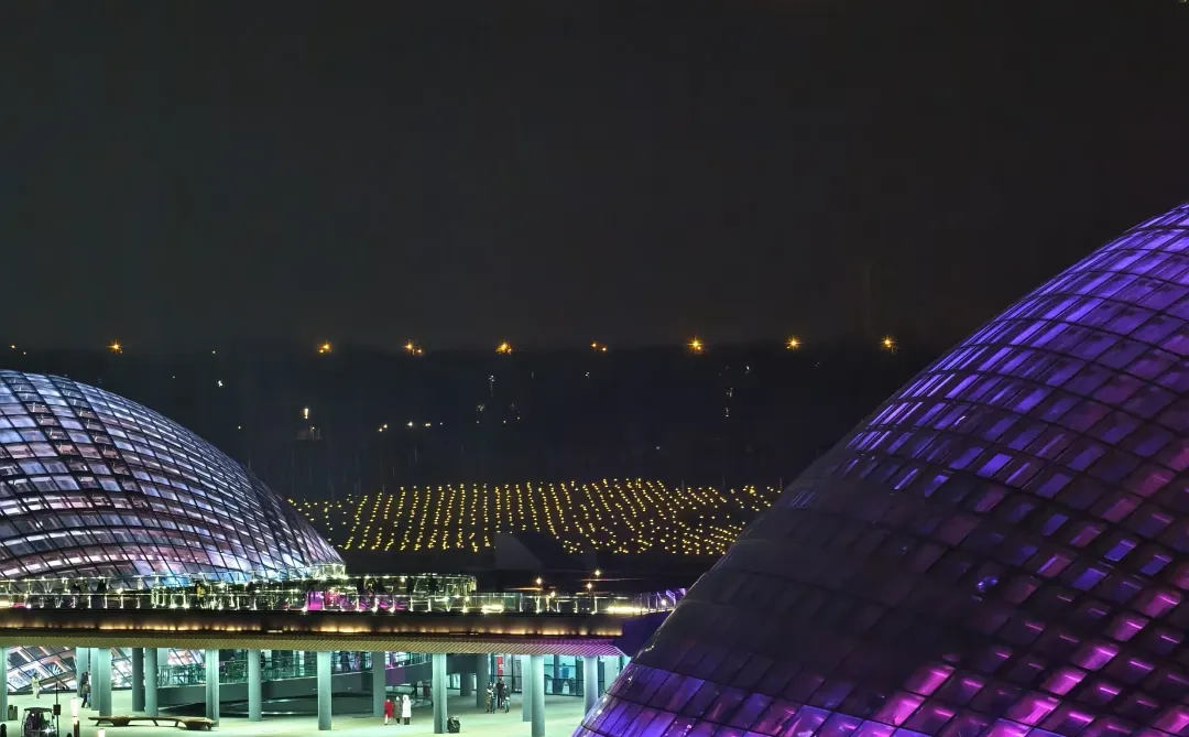 讲真！一部星空电梯拯救了太原植物园