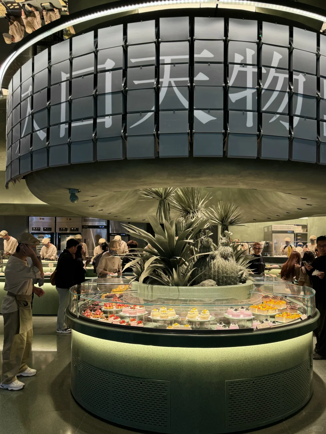 不是上海！是太原万象城新开的…