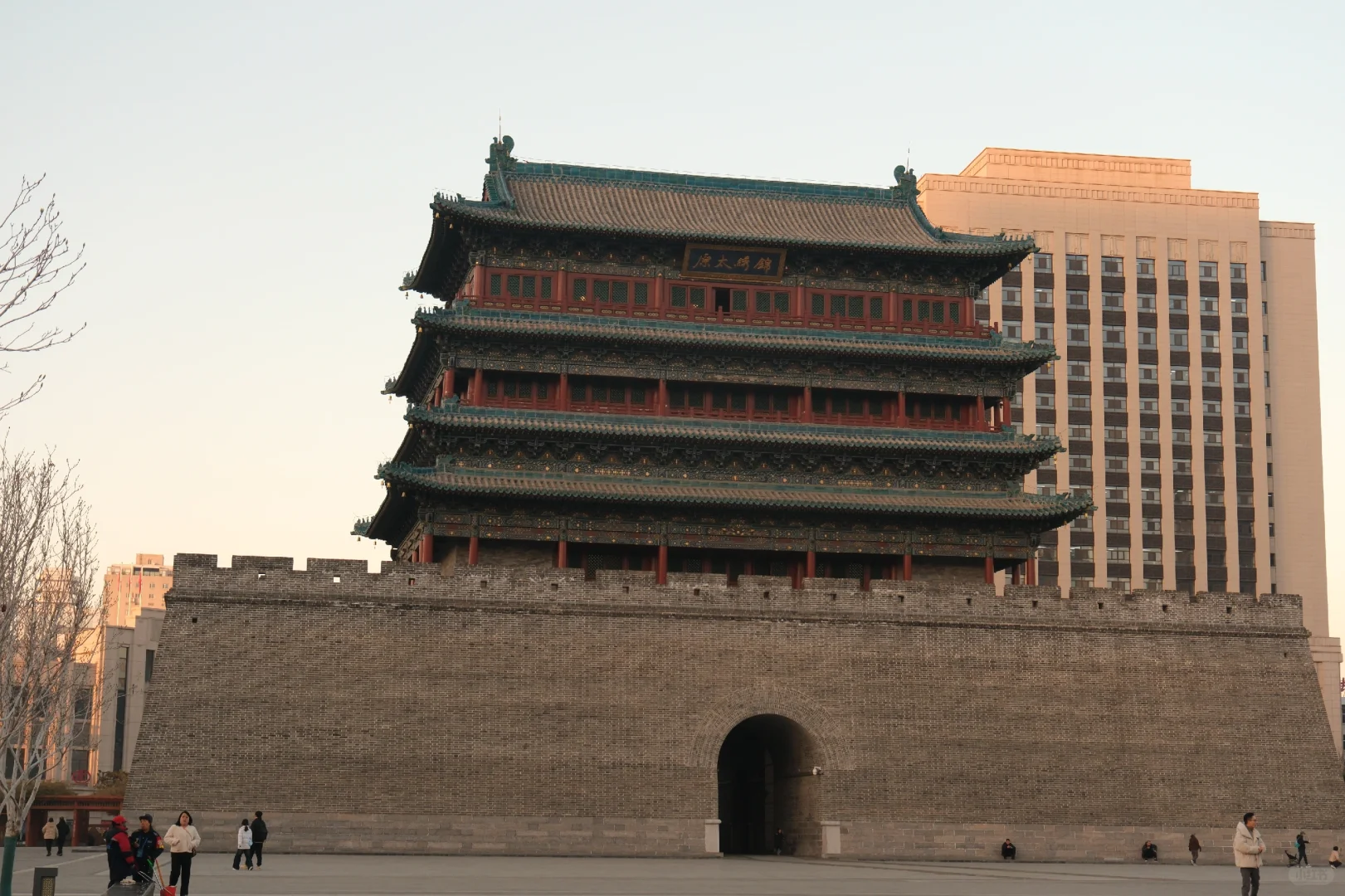 那些不提太原，一眼就很太原的图片