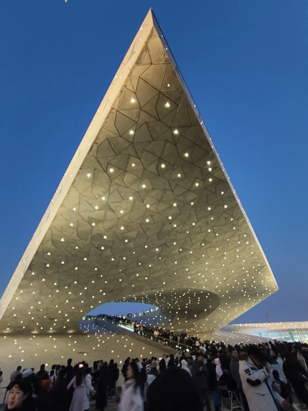 讲真！一部星空电梯拯救了太原植物园