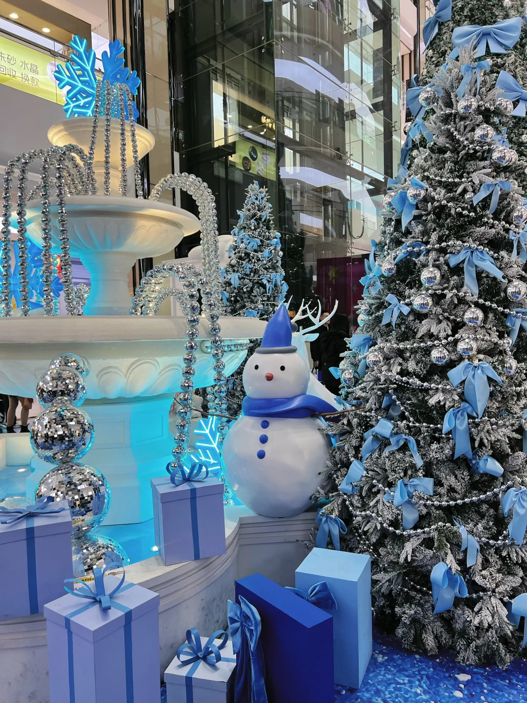 为了这颗圣诞树…我还想来一万次太原🩵❄️