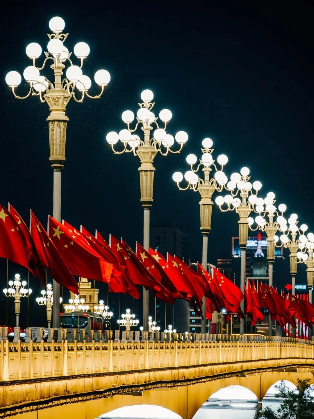 同志，磁场弱了就来这里！