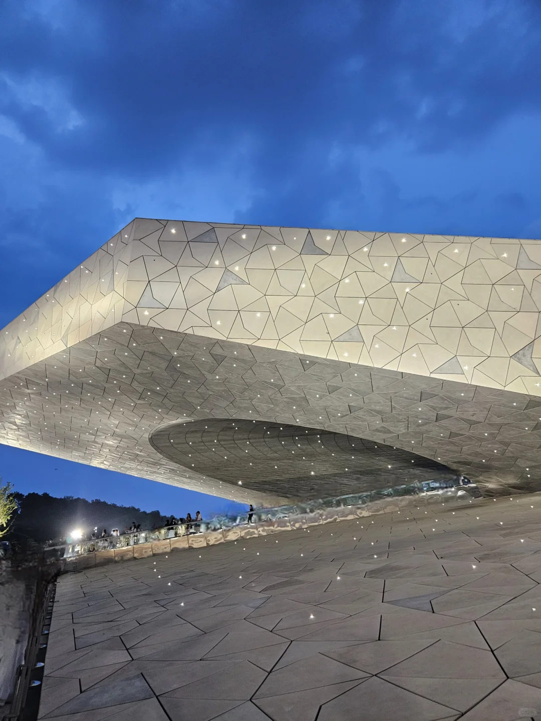 太原植物园网红电梯值得吗？实测