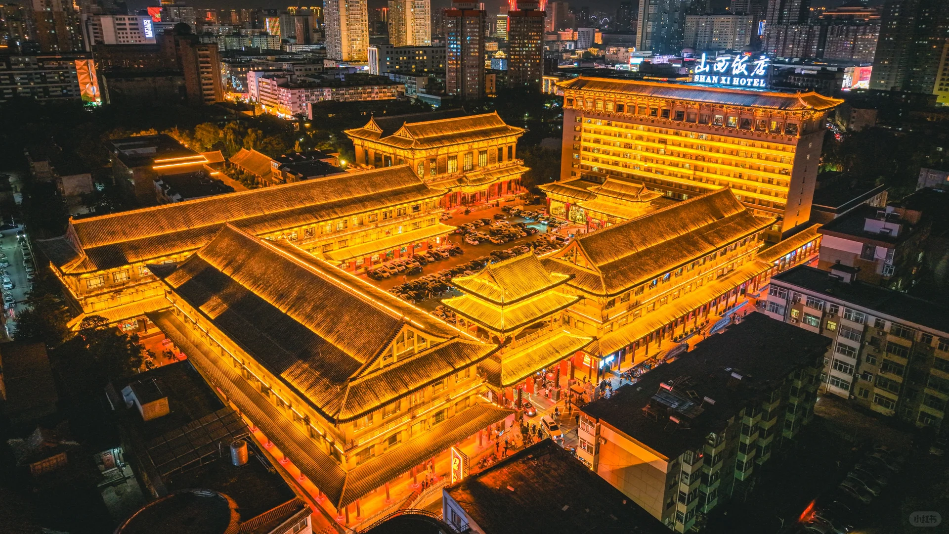 老祖宗严选审美🏮山西饭店夜景还是太权威了