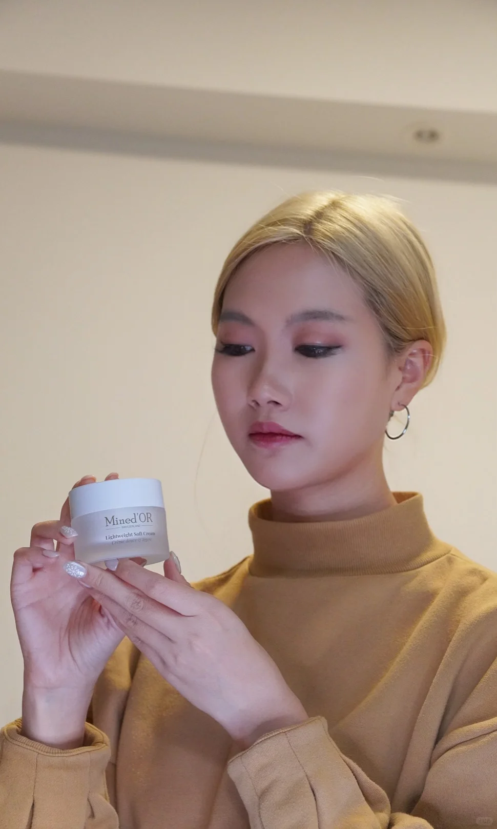 古都下雪那天，我的脸比心先稳住了