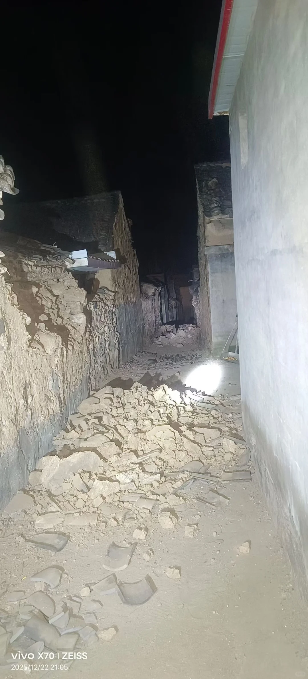 12.22大同灵丘县地震，问了下家人无大碍