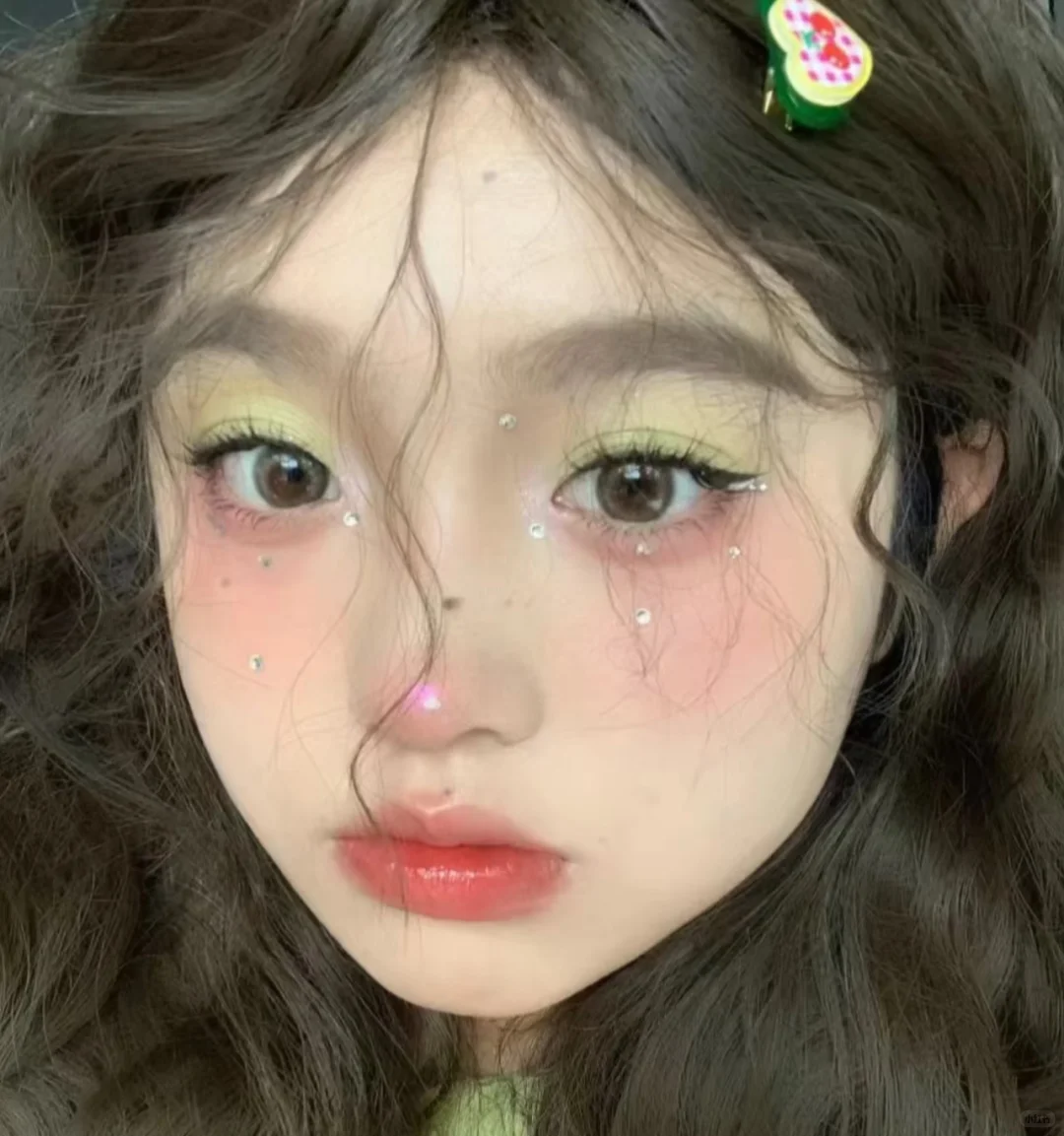 王源郑州场室内白菜🥬妆造