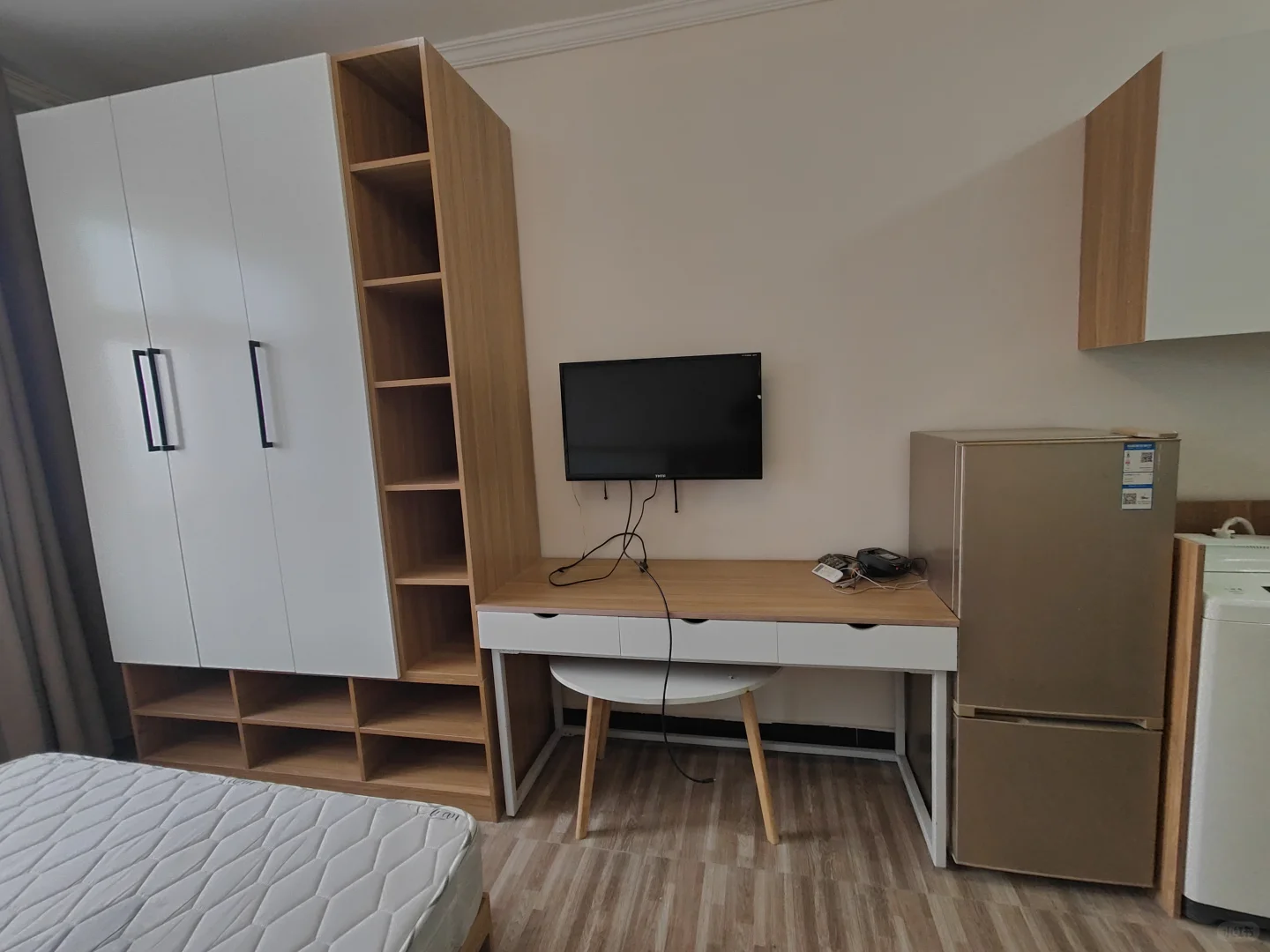 转郑州东站附近郑东商业中心旁边一室标间