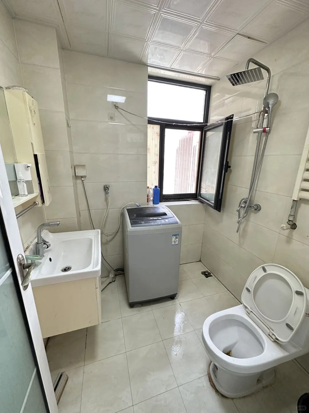 郑州金锣湾朝南主卧带飘窗急租|无中介费