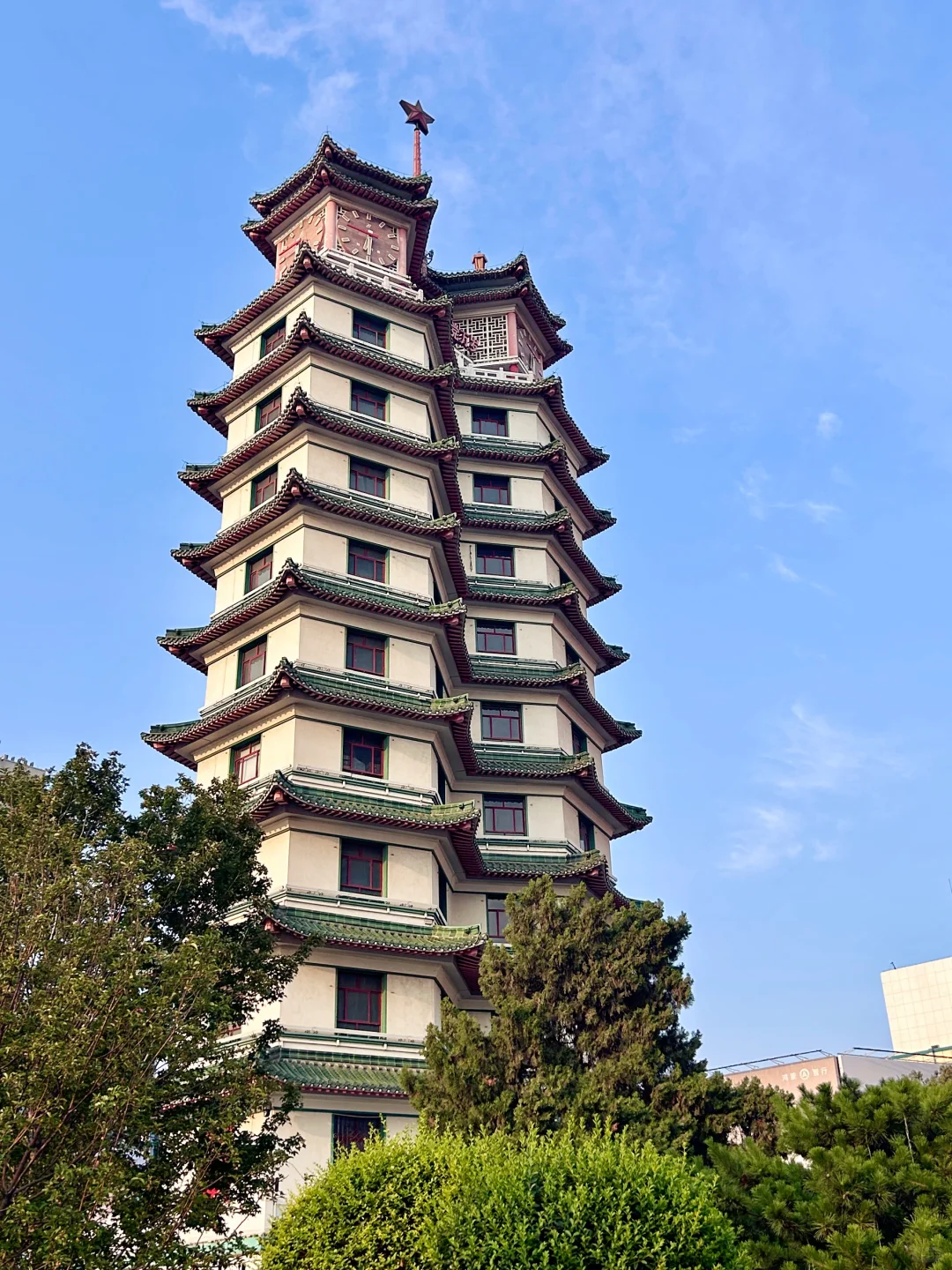 在郑州，白天黑夜判若两城！