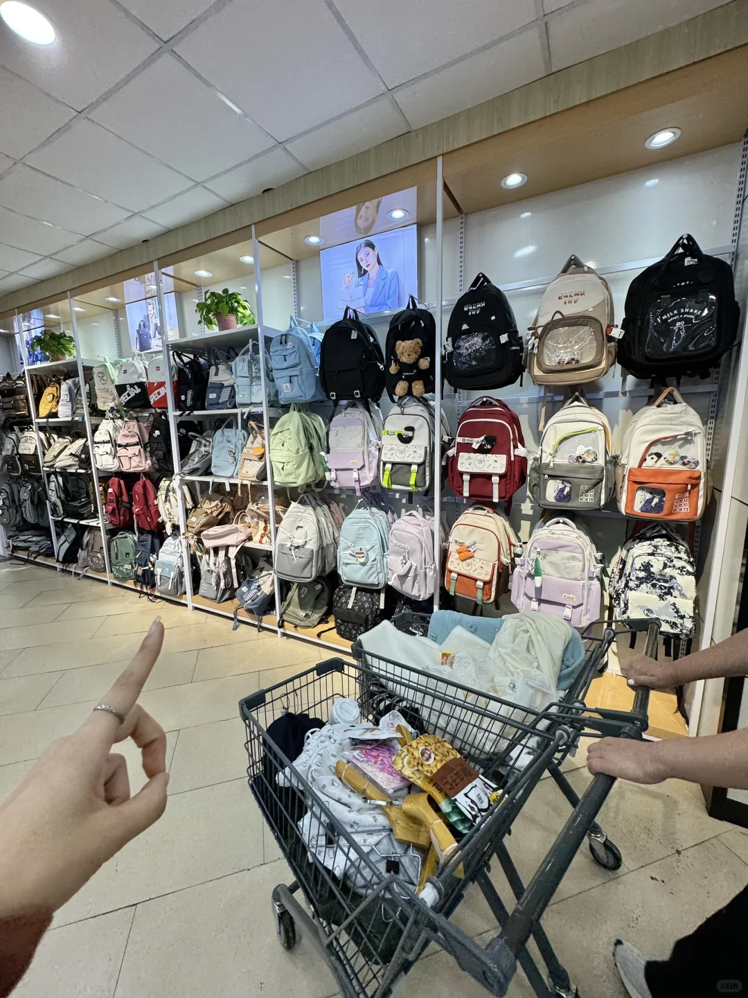 郑州线下版1688！二七广场穷鬼购物天堂！！