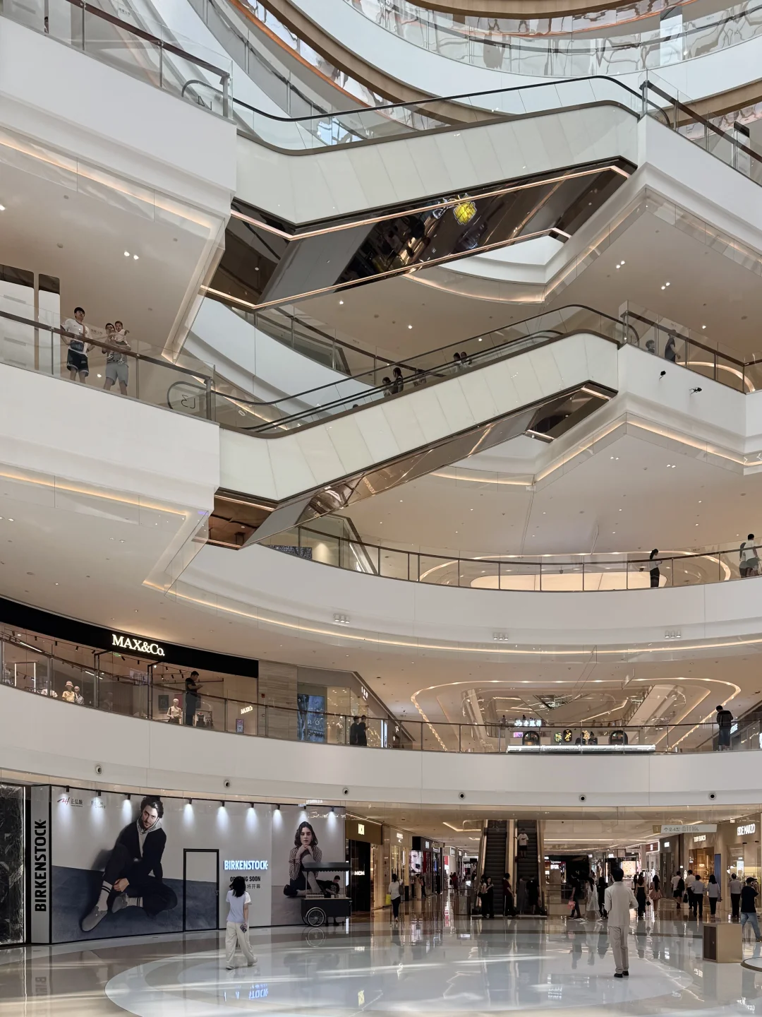 中部轻奢场品质最佳代表，非郑州正弘城莫属！