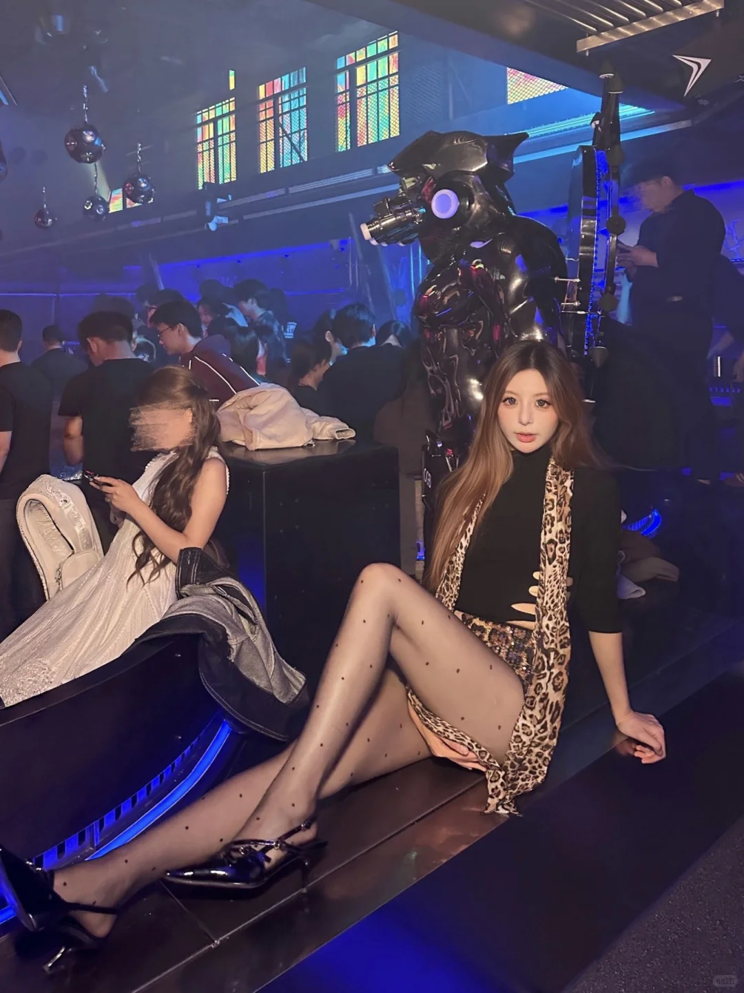 很内向喝不了也不说 一直喝