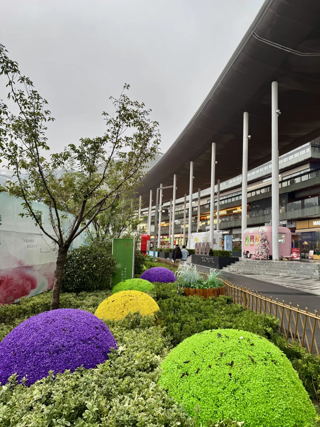 今天冒着雨拍郑州街景，风景不输江南！