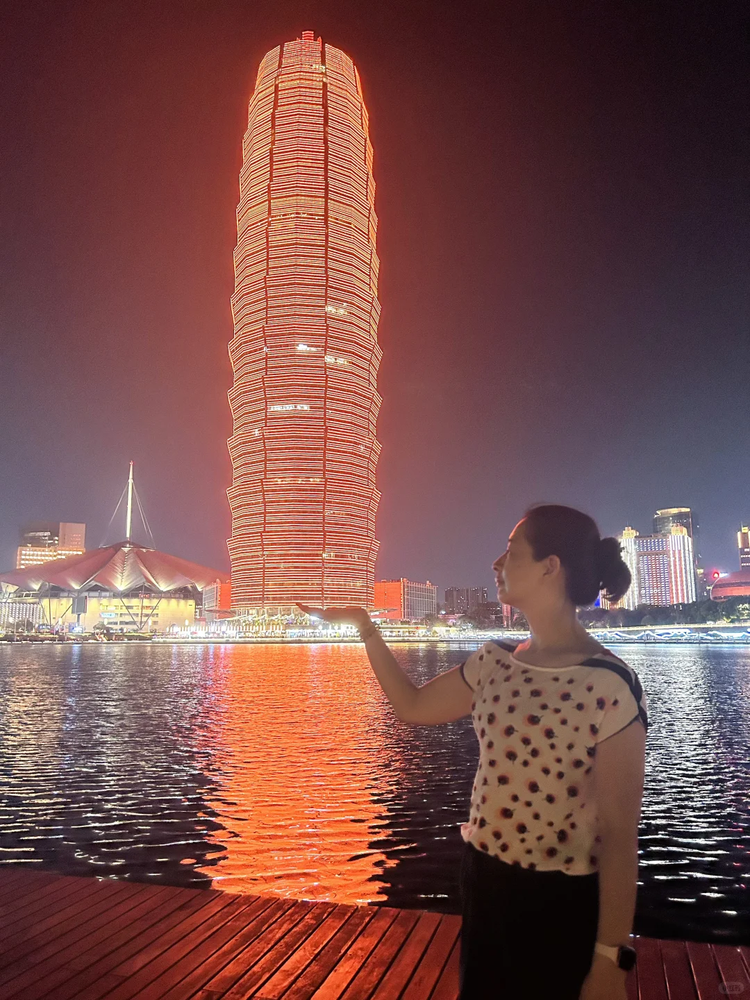 在郑州，白天黑夜判若两城！