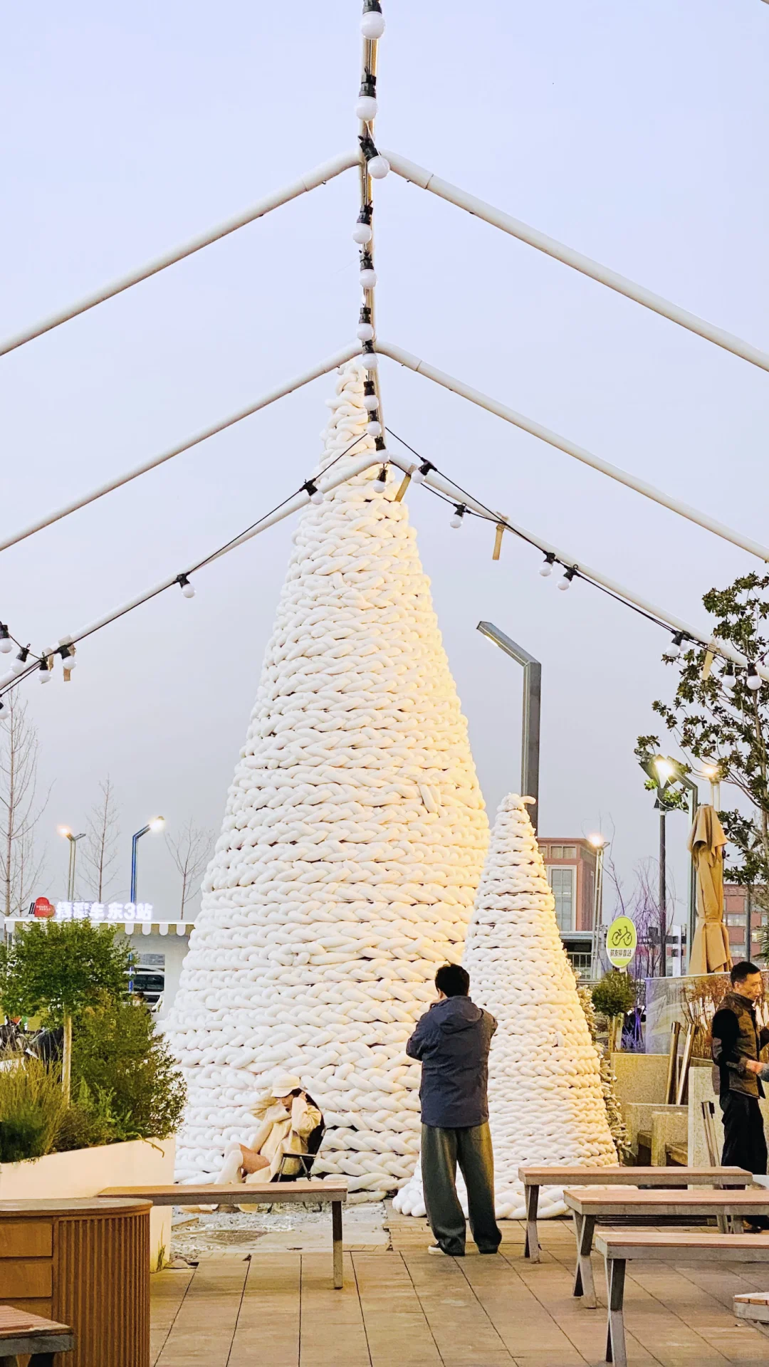 郑州金融岛的圣诞树🎄美得不像话，快来看