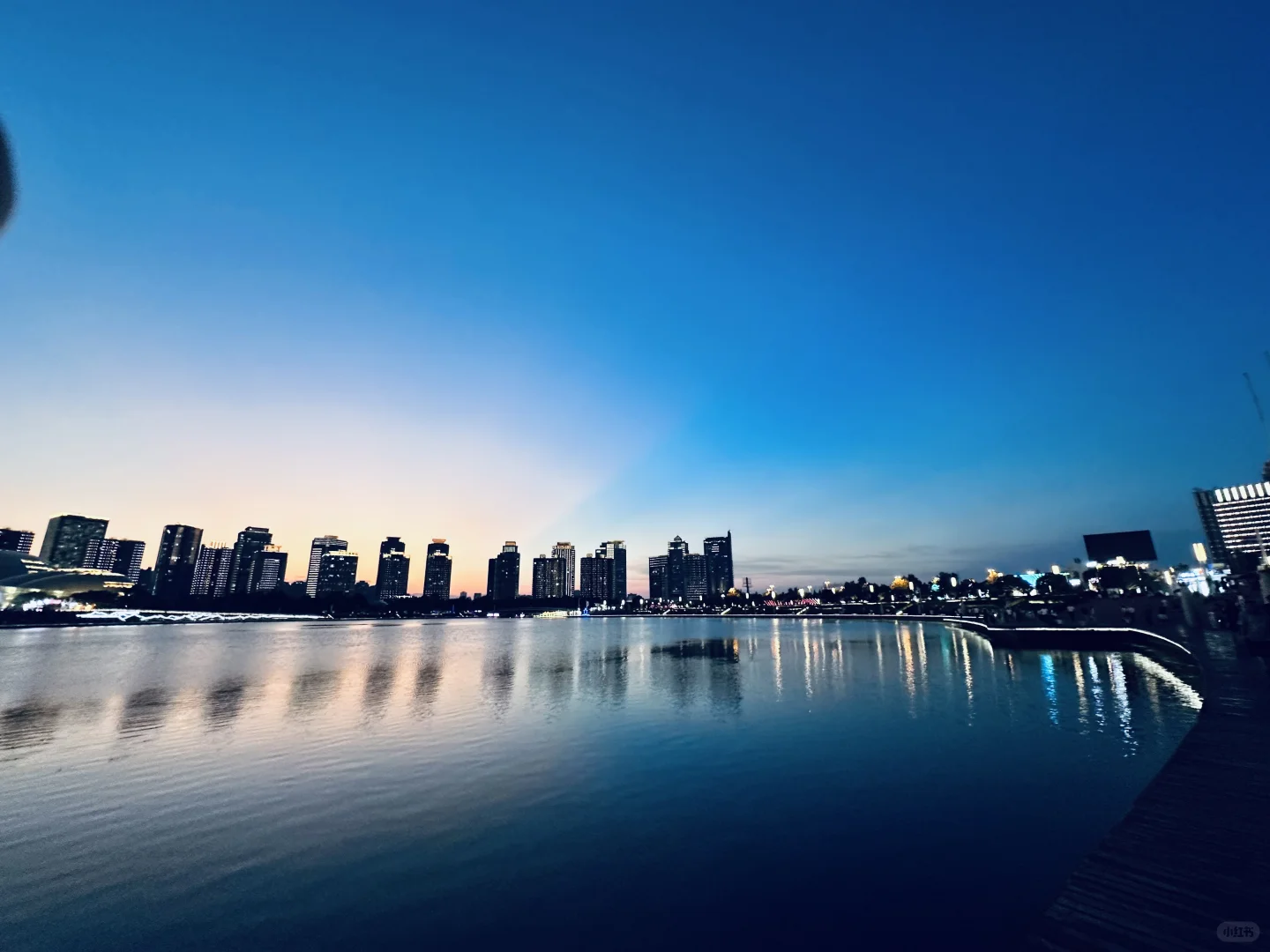 📍打卡Zheng Zhou｜郑州·大玉米楼