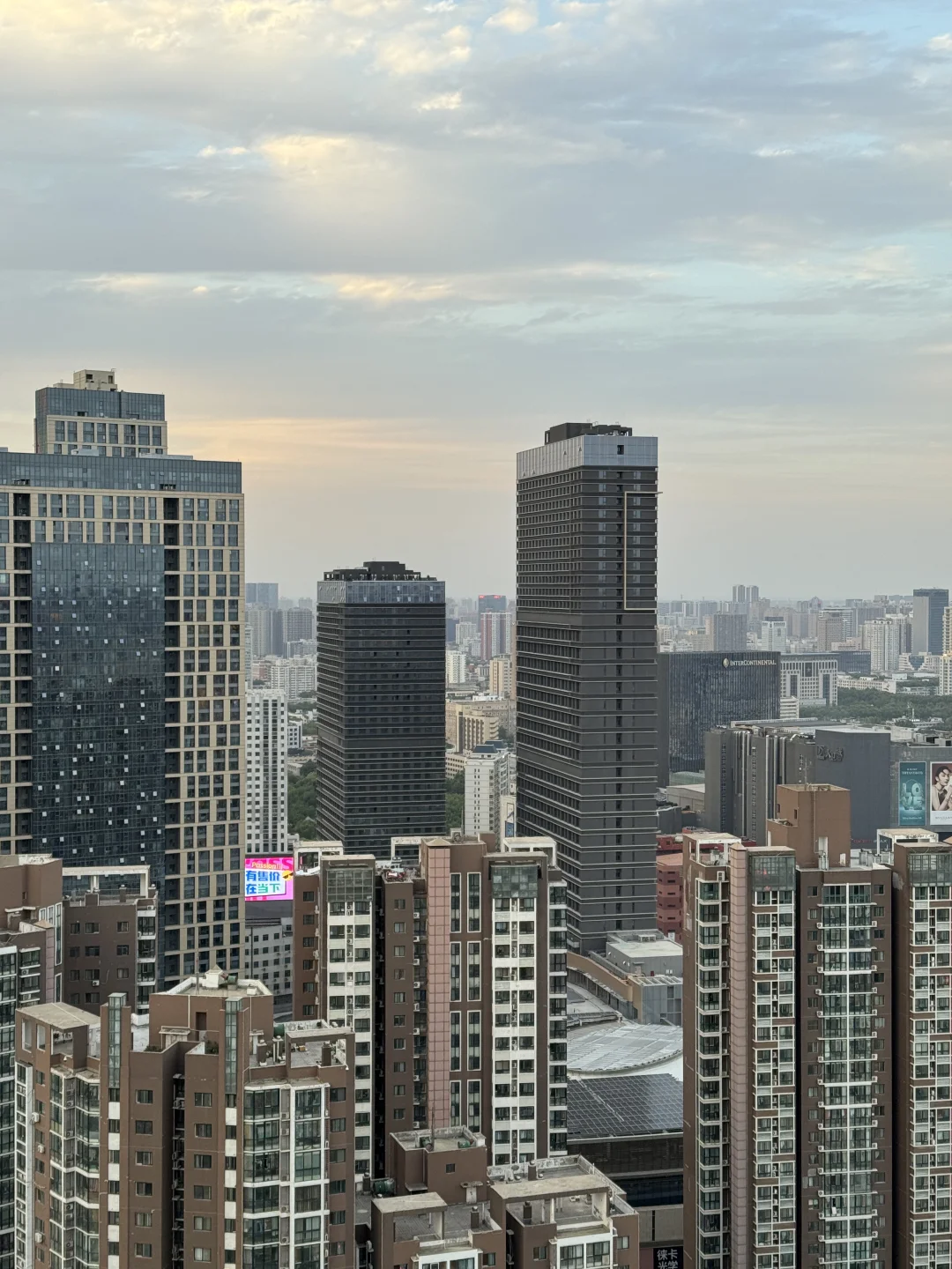 郑州不愧是北方省会第一城，城建非常大气！！