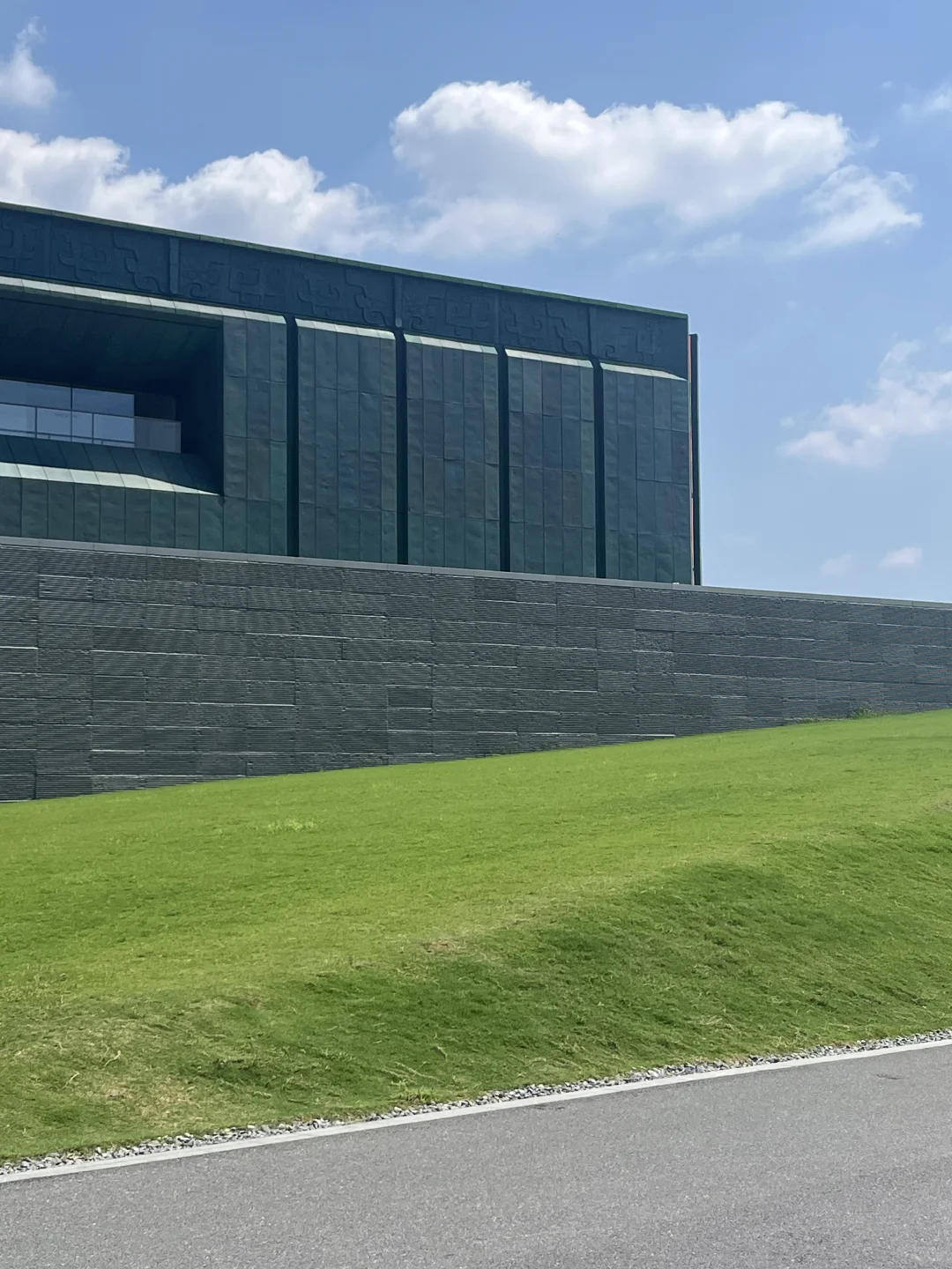 安阳，一座先人比游人多的城市。