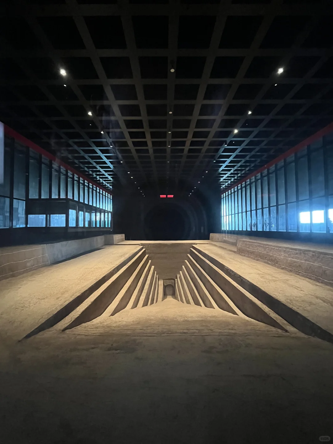 安阳，一座先人比游人多的城市。