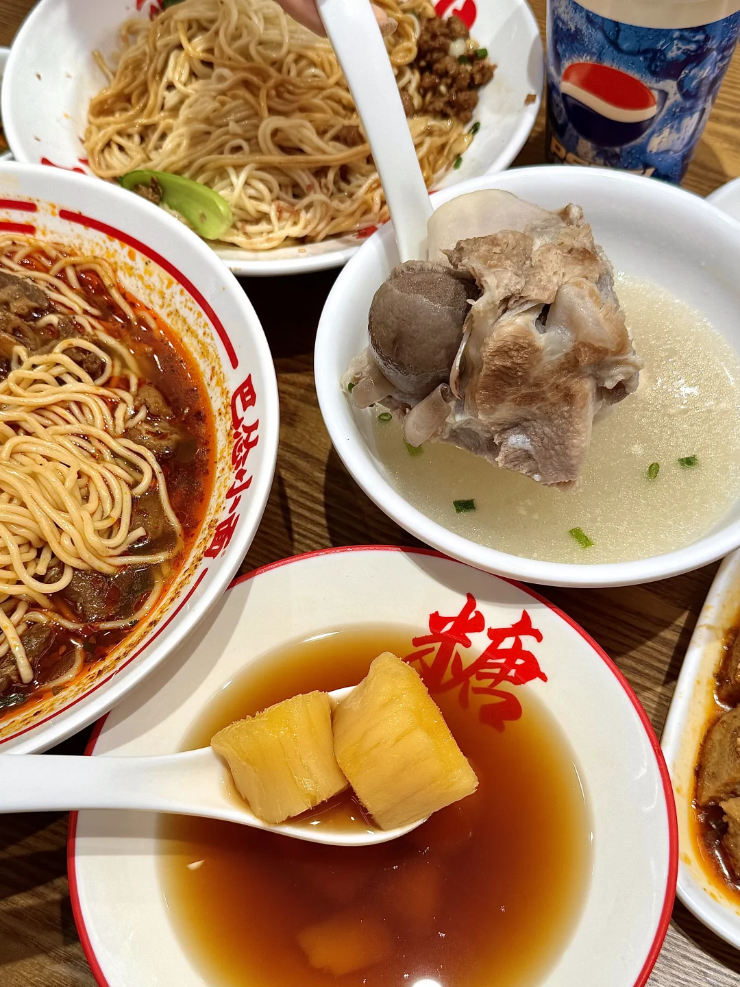 郑州这家小面 我愿称之为“碳水刺客”！！